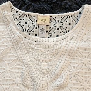 Ruby Rd White Lace Top Size M.